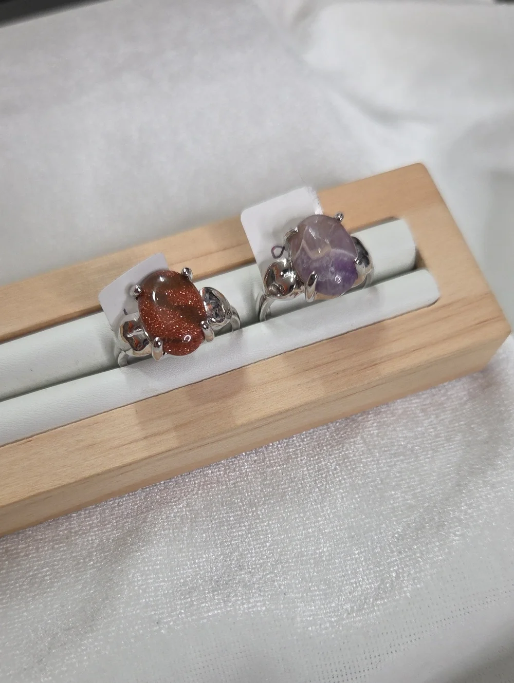 Lot of 2 Fashion Rings Gold Sandstone Light Purple Stone Fashion Rings Size 8.5